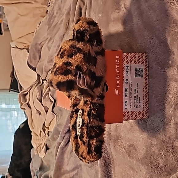 Yitty/Fabletics size 10 - Picture 4 of 4